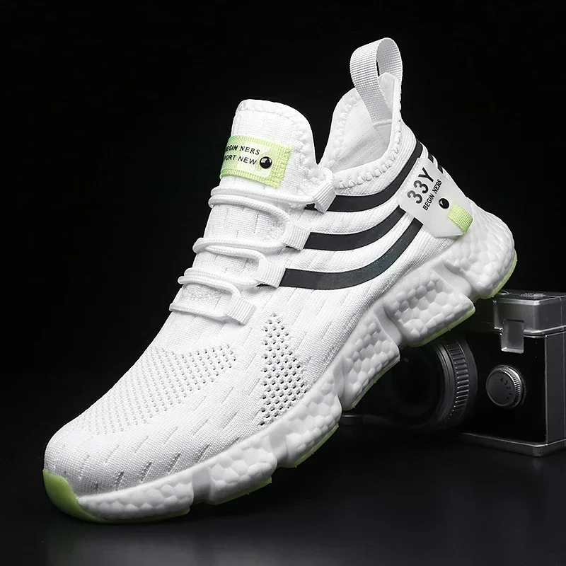 White Sneaker Care Kit - Sepatu kets lari ringan untuk pria