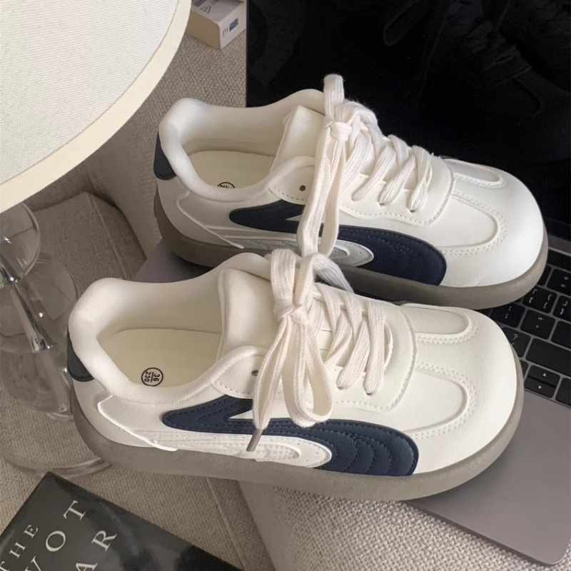 White Sneaker Care Kit - Sepatu Sneakers Wanita Vintage Model Chunky