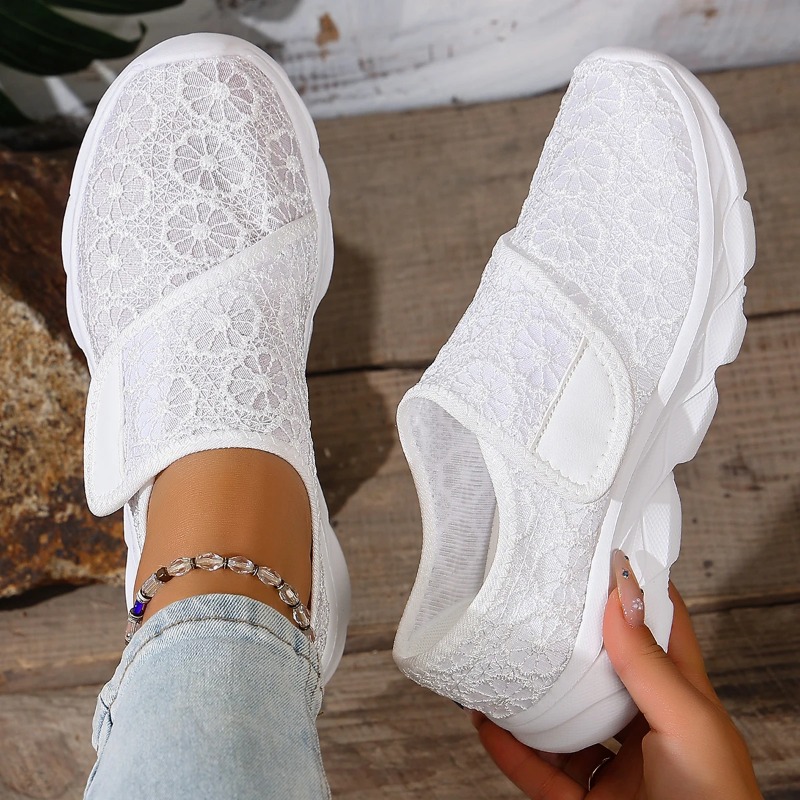 Sepatu Kets Wanita Sepatu Ring - White Sneaker Care Kit ulasan dan harga